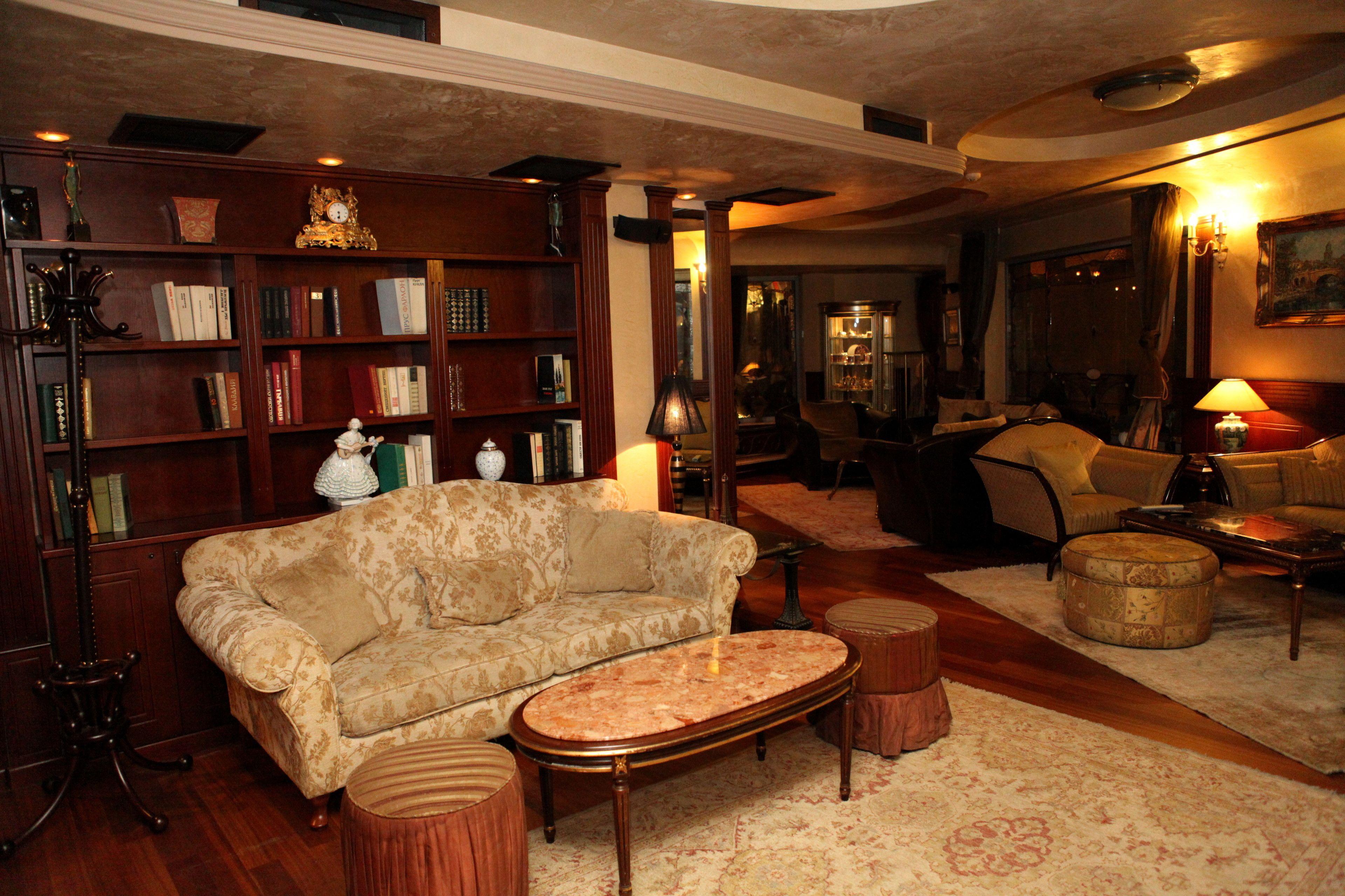 Meg-Lozenetz Hotel — Photos 1
