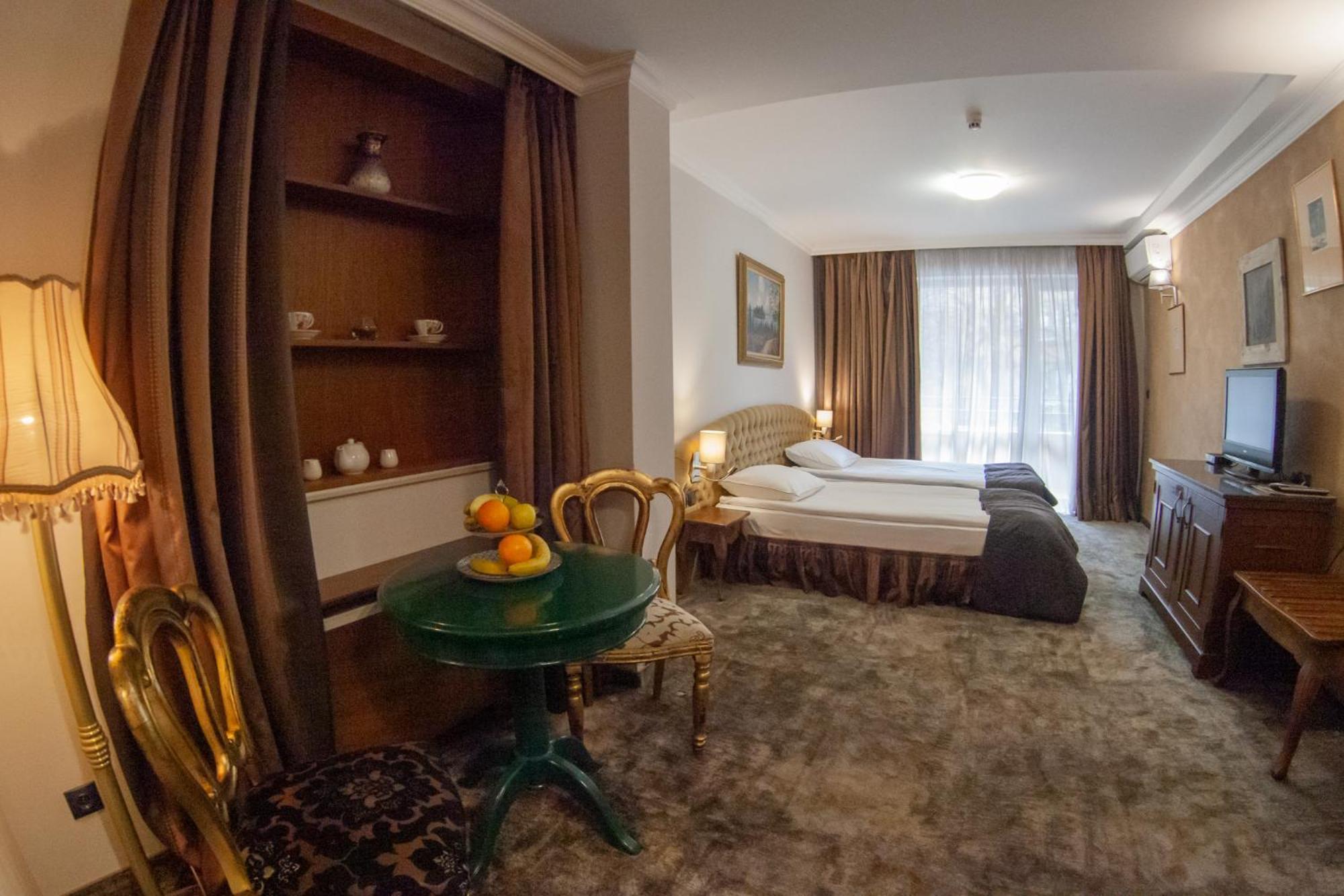Meg-Lozenetz Hotel — Photos 3